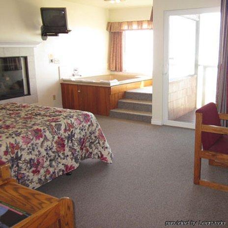 Cozy Cove Beachfront Resort Inn Lincoln City Rom bilde