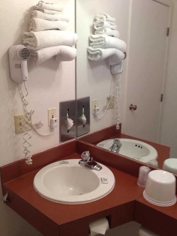 Cozy Cove Beachfront Resort Inn Lincoln City Rom bilde